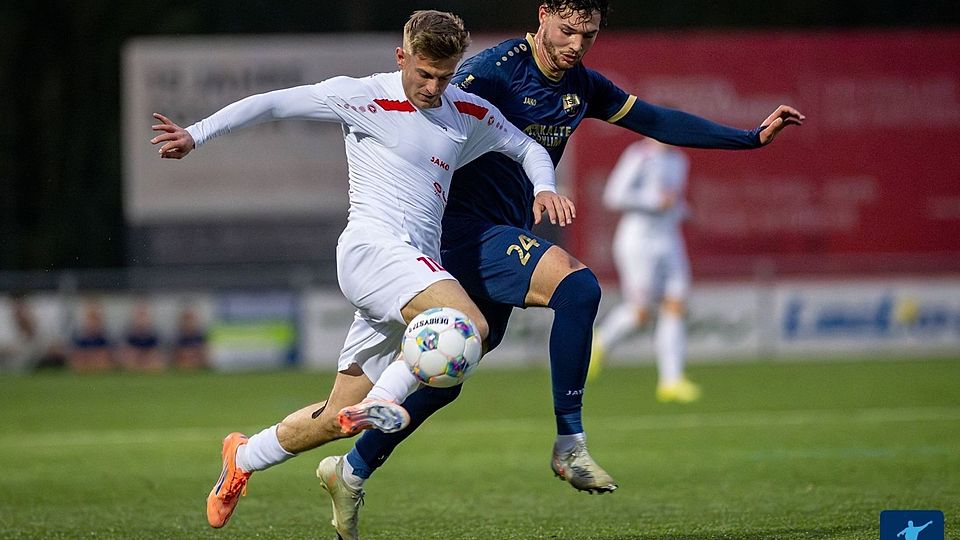 Luca Puhe und der SV Biemenhorst erkämpfen sich unter Flutlicht einen Punkt.