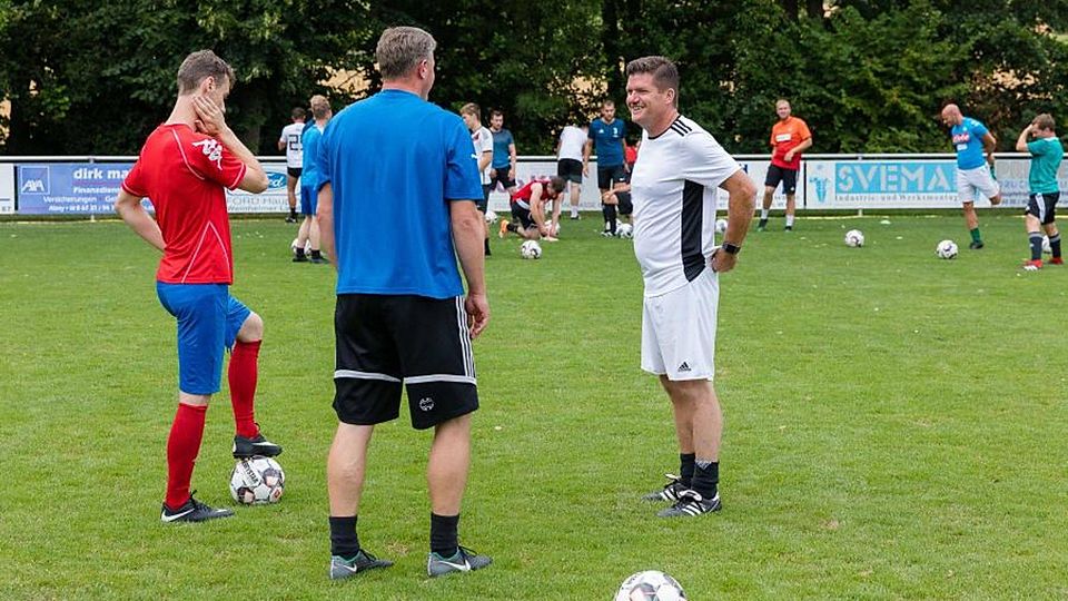 Heiko Völker ist nach mehrjähriger Fußballpause wieder als Trainer von Schwarz-Weiß in Mauchenheim eingestiegen.	Foto: BK/Carsten Selak