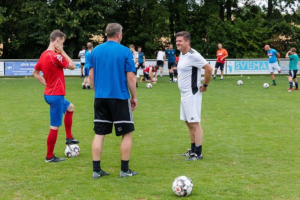 Heiko Völker ist nach mehrjähriger Fußballpause wieder als Trainer von Schwarz-Weiß in Mauchenheim eingestiegen.	Foto: BK/Carsten Selak