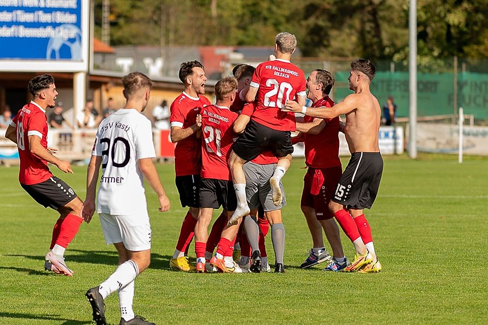 Durch den ersten Auswärtsdreier der Saison steht der VfB auf Rang drei in der Landesliga Südost.