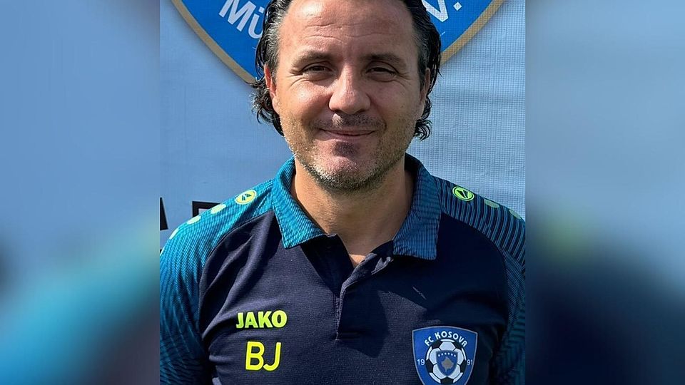 Der FC Kosova München und Trainer Burim Januzi geben die Tabellenführung aufgrund von Punkteabzug an den TSV Großhadern ab.
