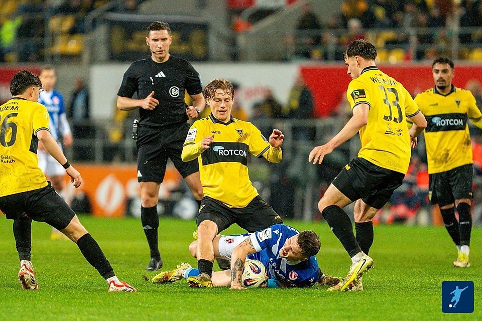 Alemannia Aachen ringt Energie Cottbus nieder. Alemannia Aachen ringt Energie Cottbus nieder.