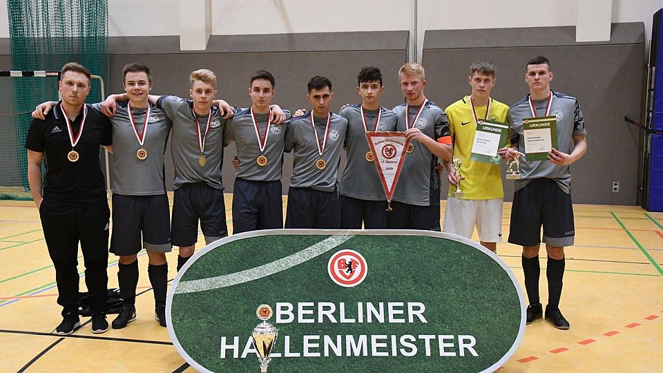 Die U19 des Frohnauer SC ist Berliner Hallenmeister.