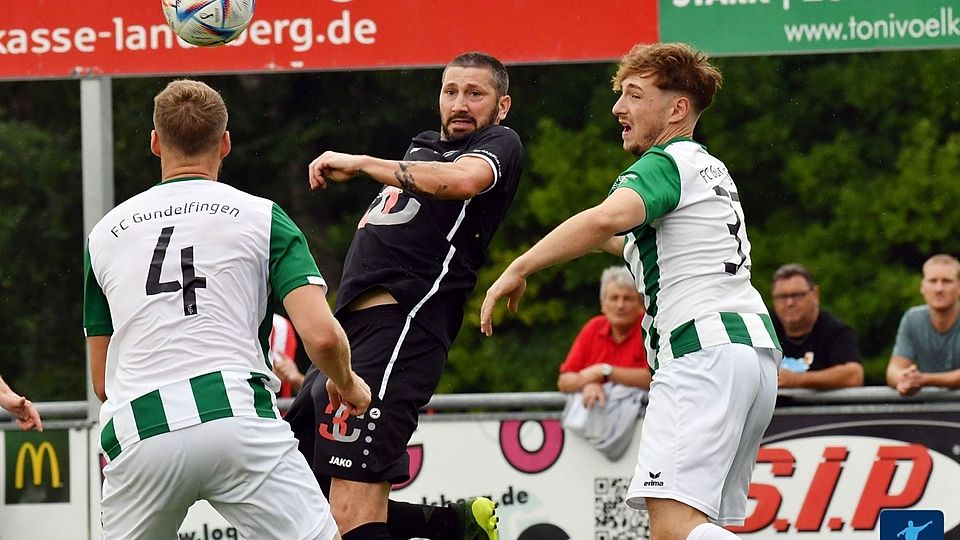 Gibt's für Sascha Mölders und den TSV Landsberg auch gegen den TSV Schwaben Augsburg einen Dreier?