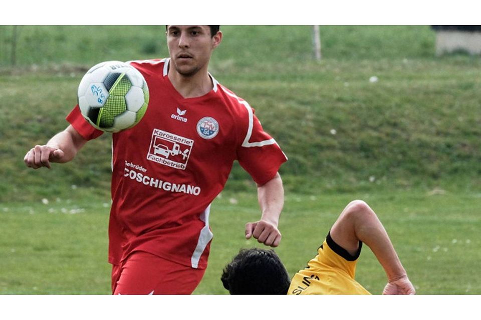 Nicht zu stoppen: Landesligaspieler Jonas Schmid schenkte den Weßlingern zweimal ein. svj
