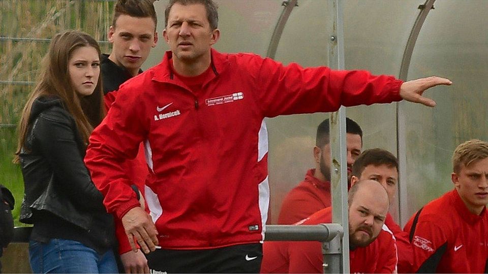 Nach der Saison ist Schluss: Die Wege von Trainer Arndt Hornicek und Fußball-Gruppenligist SKV Büttelborn trennen sich nach vier Jahren.	 Archivfoto: Uwe Krämer