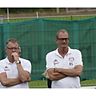 ESC Trainer Stefan Schlie (links) und Teammanager Bernd Sager mussten in Vegesack sechs Gegentreffer mit ansehen. Damit geht die Gegentorflut des ESC wie im Vorjahr weiter.