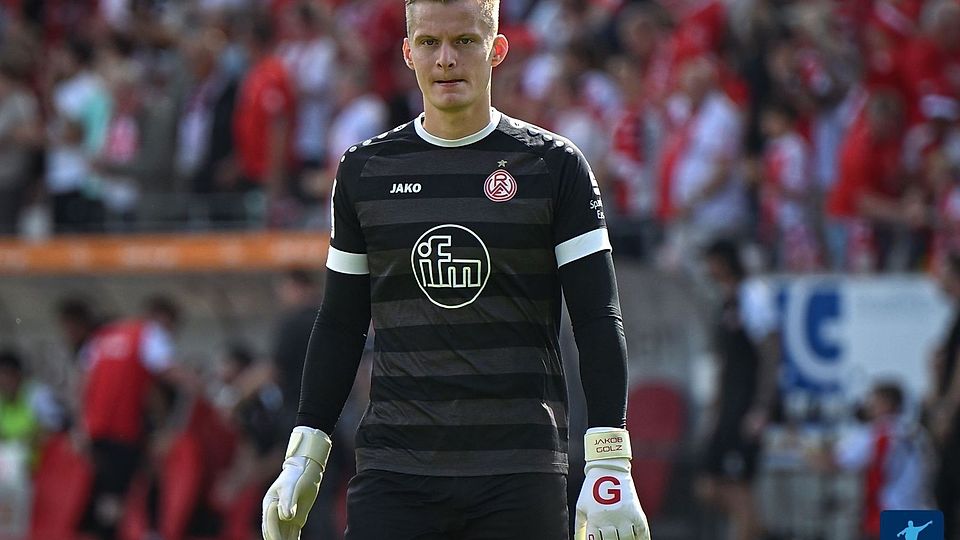 Jakob Golz glänzt beim 3:0-Heimsieg
