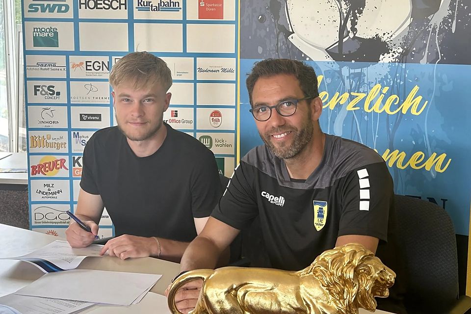 Jan Ecke (l.) und Trainer Boris Schommers.