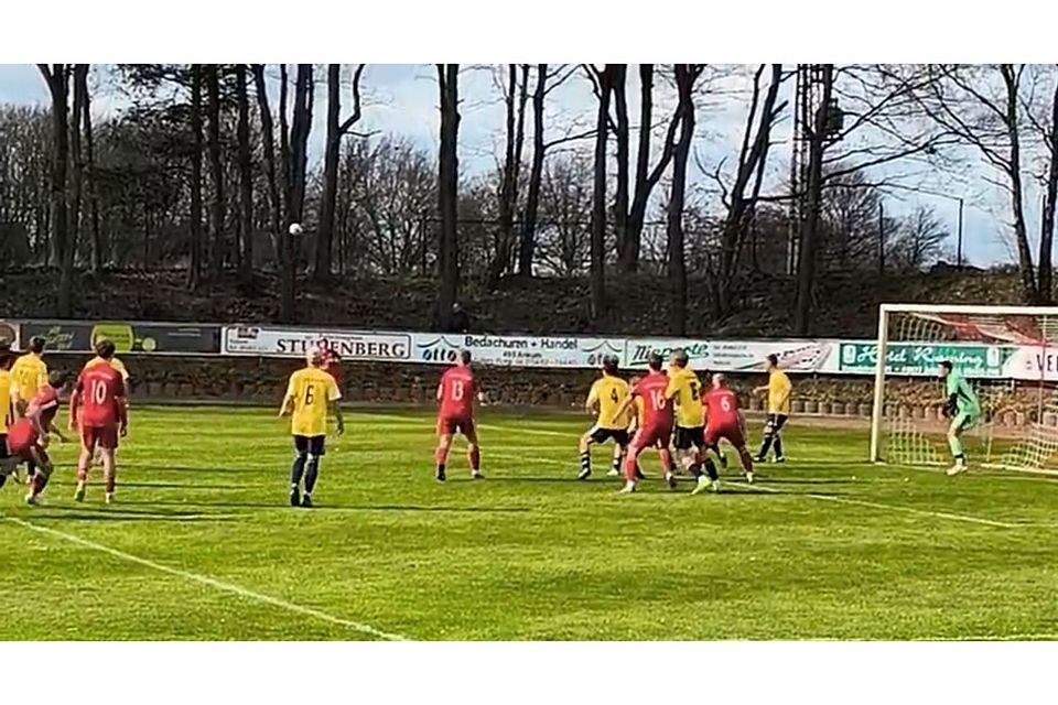 SV Quitt Ankum im Angriff gg FCR Bramsche SV Quitt Ankum im Angriff gg FCR Bramsche