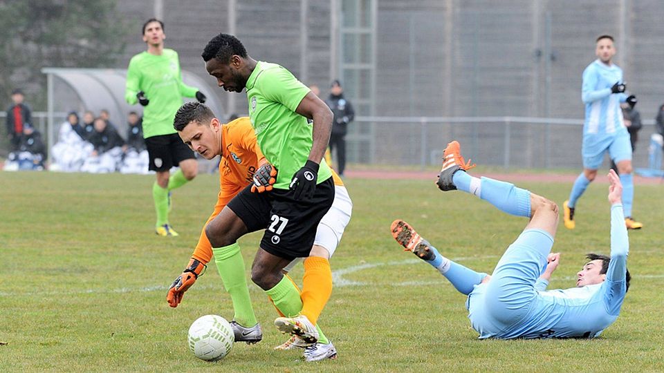 Die Zweite Mannschaft der Stuttgarter Kickers bleibt auch in ihrem dritten Saisonspiel in der Oberliga Baden-Württemberg ohne Punkt. Foto: Baur