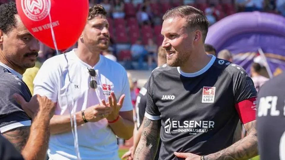 Einer der Hauptdarsteller beim Benefizturnier im Helmut-Schön-Sportpark: Kevin Großkreutz, durch glanzvolle Zeiten bei Borussia Dortmund in Erinnerung, kam durch den guten Draht zu Turnier-Organisator Daniel Ritzel gerne nach Wiesbaden.