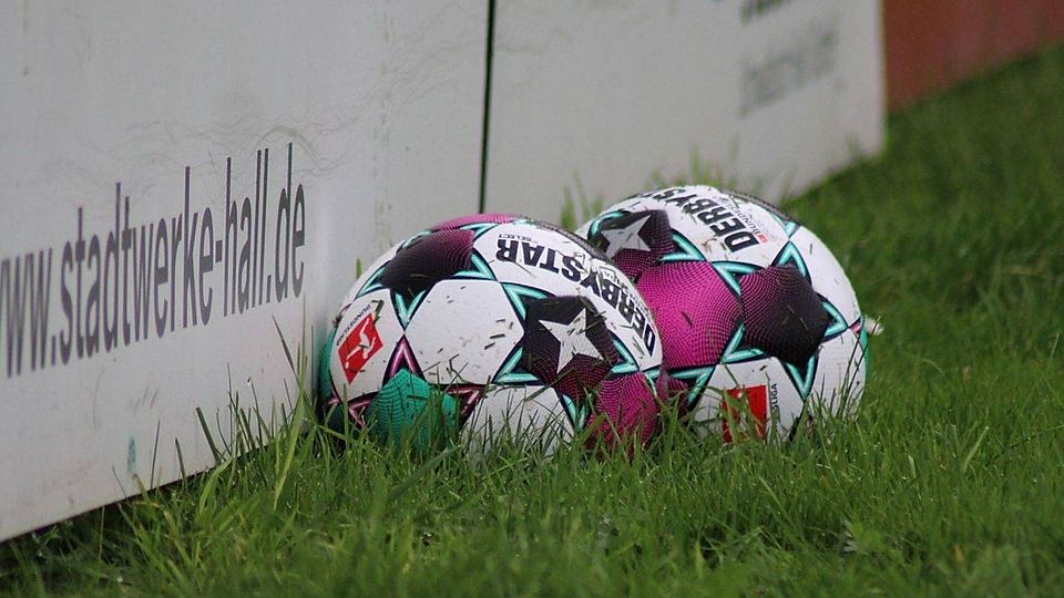 Bis mindestens 2026 kommt der Bundesliga-Ball von Derbystar.