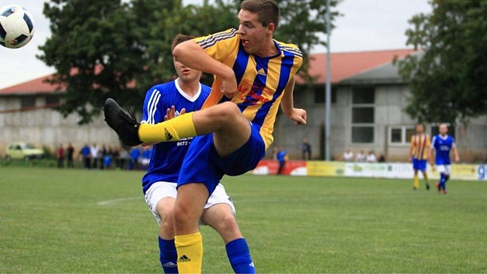 Von C-Ligist TuS Dorn-Dürkheim haben zwei Fußballer eine besondere Treffsicherheit gezeigt. F: Wolff