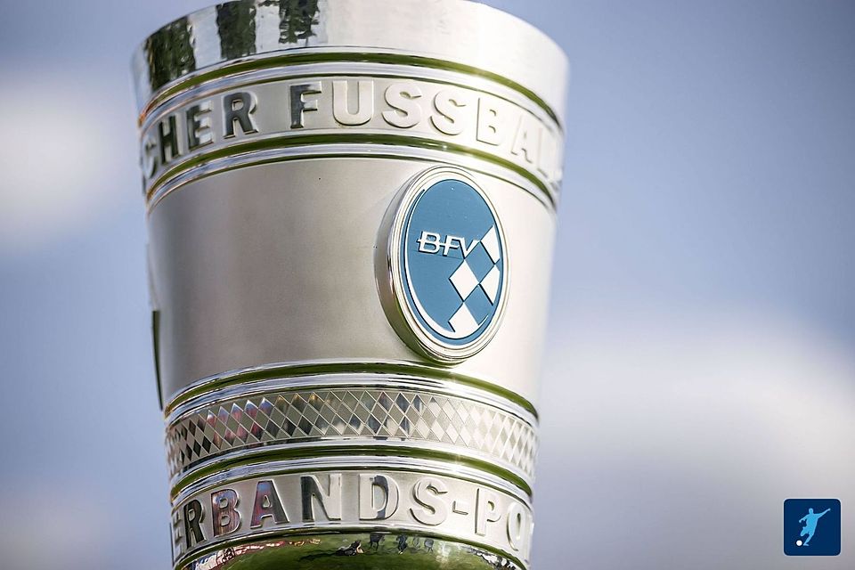 Hierum geht's: den Bayerischen Totopokal! Krallen ihn sich die Löwen? Oder doch die Kickers?