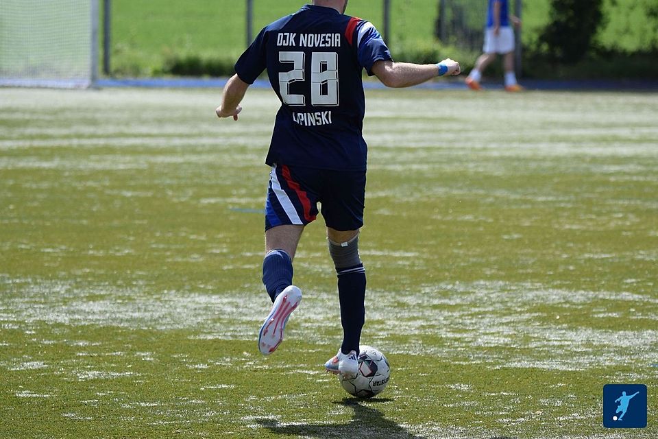 Novesia will Grefrath ärgern. Novesia will Grefrath ärgern.