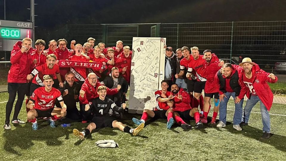 Derbysieger SV Lieth: Mit Leidenschaft, Konterstärke und unbändigem Willen entzauberten die Gastgeber den bis dahin ungeschlagenen Tabellenführer FC Elmshorn am Butterberg.