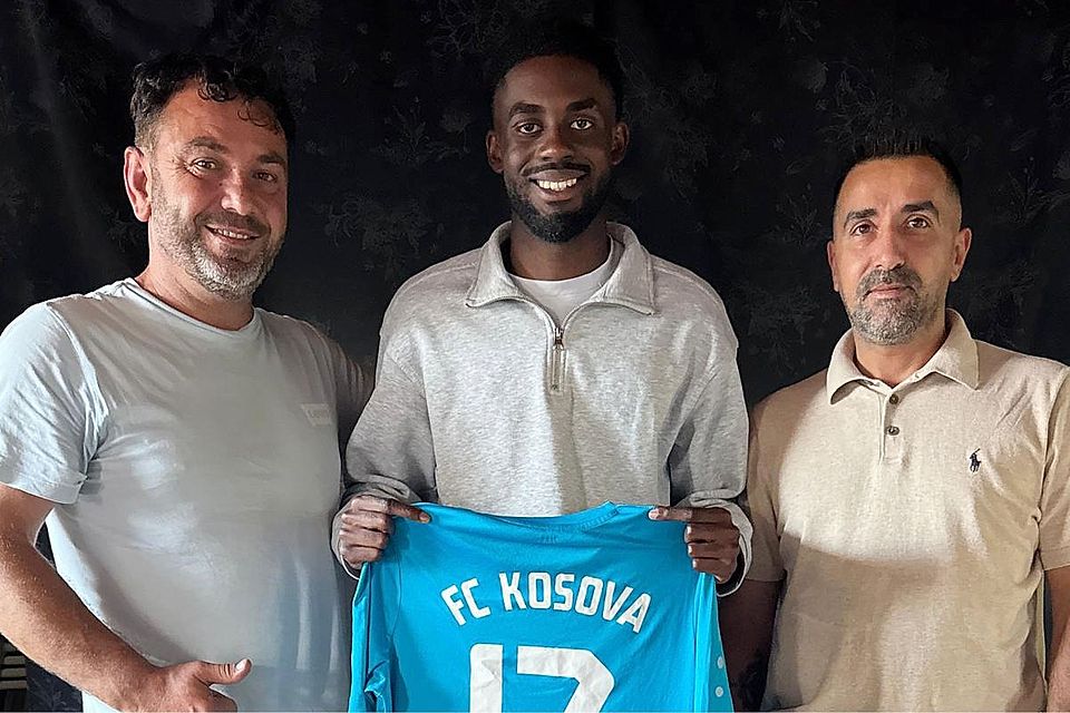 Vorstand Driton Shala (links) und Sportlicher Leiter Lum Gashi (rechts) konnten Kevin Jose Lopes verpflichten. Vorstand Driton Shala (links) und Sportlicher Leiter Lum Gashi (rechts) konnten Kevin Jose Lopes verpflichten.
