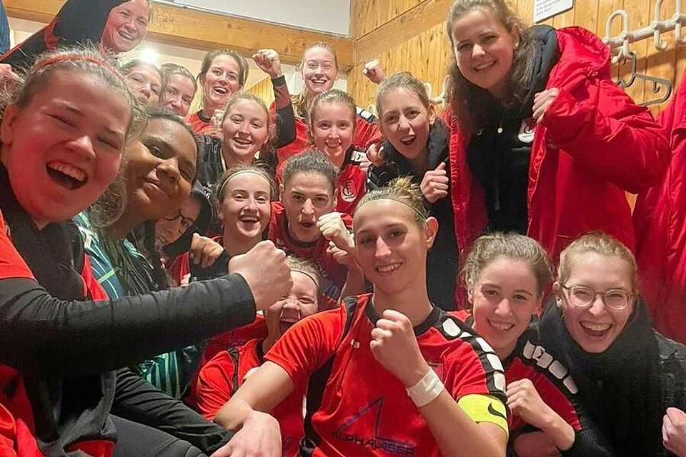 Die Frauen des FC Puchheim gewinnt nach 0:2- Rückstand gegen 1880 München und macht einen großen Schritt Richtung Klassenerhalt