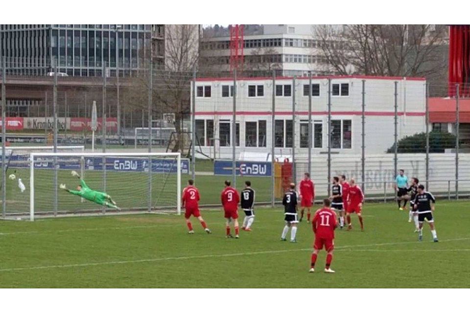 Der Moment der Entscheidung: In der 96. Minute erzielt der TSV Mühlhausen gegen den PSV Stuttgart den Ausgleich. Foto: Screenshot