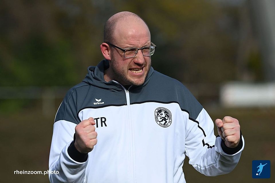 Trainer Bogdan Komorowski leistet gute Arbeit in Velbert.