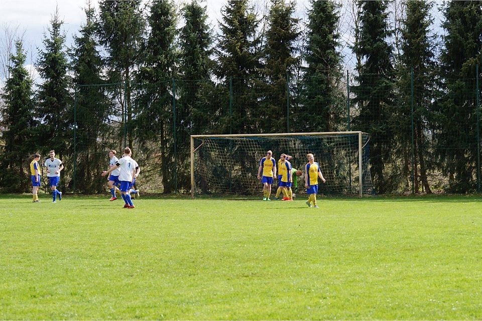 Hängende Köpfe beim SV Kettenkamp II - Das will man im Derby gegen Fortuna Eggermühlen II auf jeden Fall vermeiden. Foto: Thomas Meyer