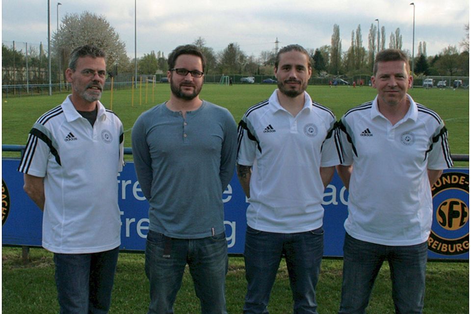 Jörg Schweier (Leitung Abteilung Fußball, von rechts), Simon Azzouni (Spielausschuss), Wolf Haller, Norbert Künzle (Spielausschuss) | Foto: Verein