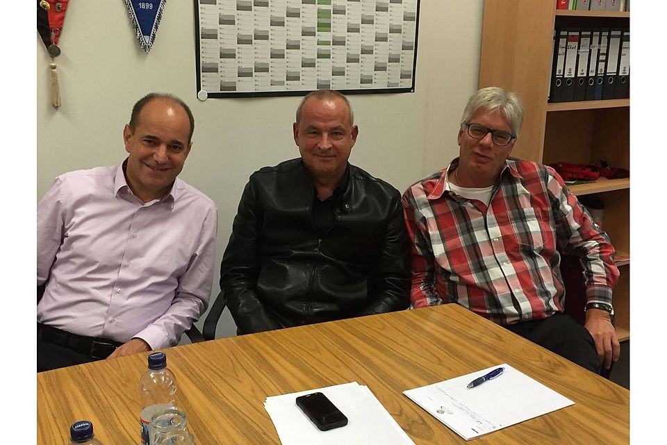 (v. links): Jörg Wahlert, Michael Schuster und Theo Fassnacht - das Führungstrio des SSV Reutlingen - will den Verein nach vorne bringen.