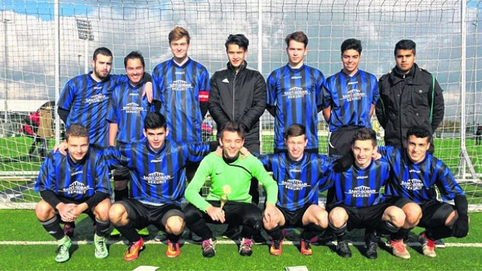 Das Ritzefeld-Gymnasium holte bei der Fußballmeisterschaft der Schulen in der Städteregion auf dem Aachener Tivoli den Titel.