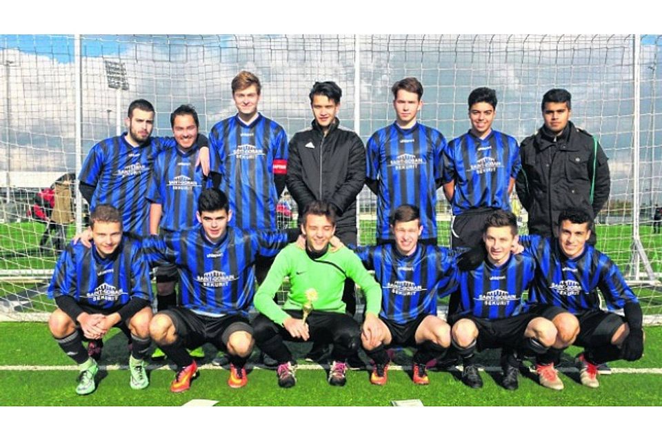 Das Ritzefeld-Gymnasium holte bei der Fußballmeisterschaft der Schulen in der Städteregion auf dem Aachener Tivoli den Titel.