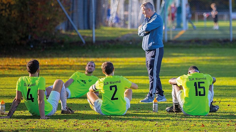 Ende mit Schrecken: Nach acht Spielen zieht die DJK Würmtal (hier noch unter Trainer Mario Germek) ihre Fußball-Mannschaft aus der Kreisklasse 3 München zurück.