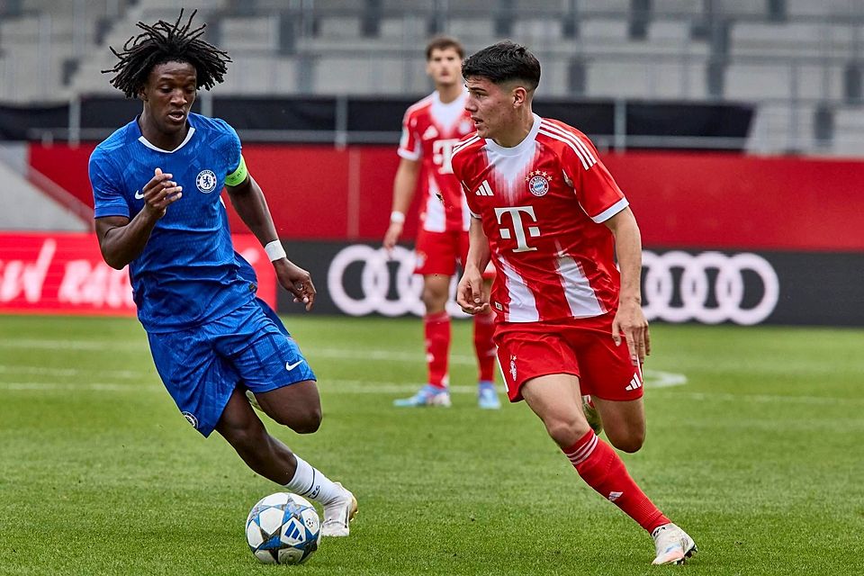 Felipe Chávez glänzt bei der 2:3-Niederlage gegen die U19 des FC Chelsea.