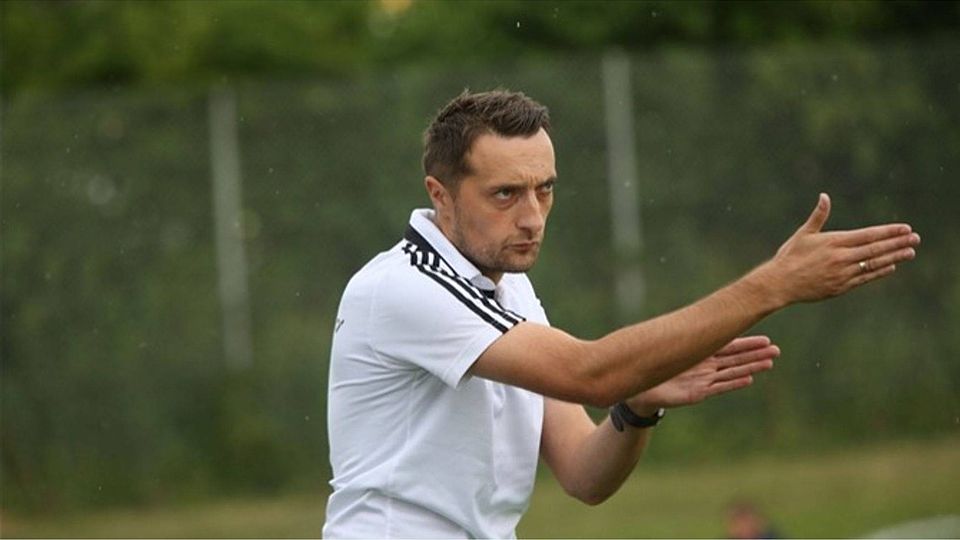 Tobias Bernklau wird das Landesliga-Team der SpVgg Pfreimd auch in der Saison 2019/20 führen. Foto: Brüssel