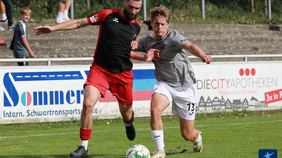 Von Eintracht zur Eintracht: Luca Ehler (l.) schmeißt sich ab Sommer für den SV Eintracht Ahaus in die Zweikämpfe