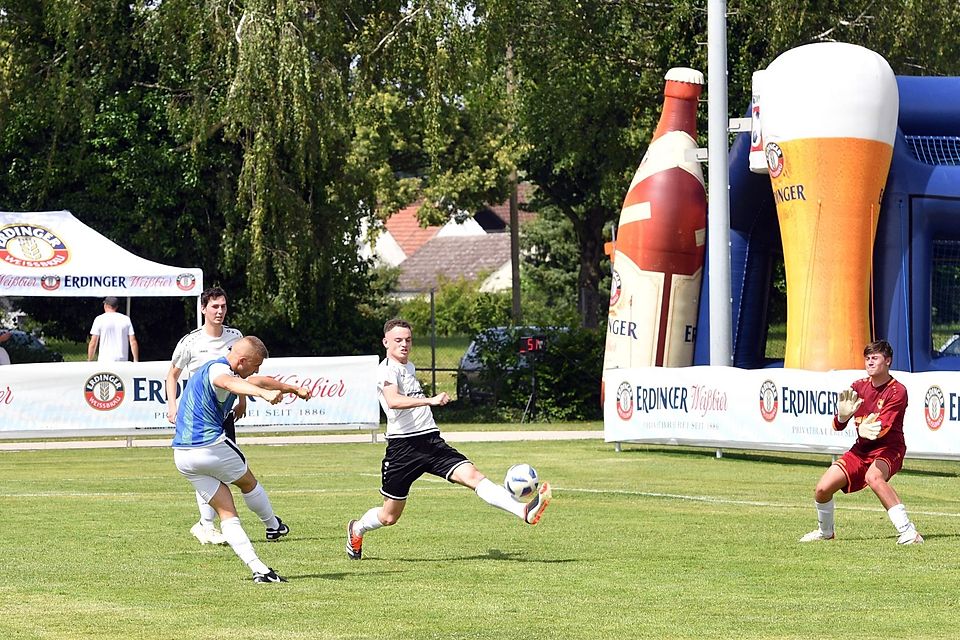 Nach drei Monaten Wettkampf-Spannung ist das Rennen um das begehrte Trainingslager völlig offen. Den Platz an der Sonne hat derweil ein oberbayerisches Team. Nach drei Monaten Wettkampf-Spannung ist das Rennen um das begehrte Trainingslager völlig offen. Den Platz an der Sonne hat derweil ein oberbayerisches Team.