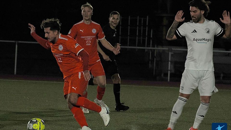 Aleksandar Djordjevic (rechts) war Eichlinghofens Matchwinner.