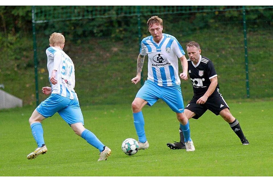 In diesem Spiel gegen den MTV Dänischenhagen erzielte Marc Zeller (VfB Kiel) gleich 4 Tore.