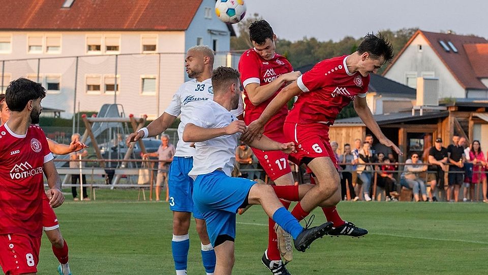 Unter anderem Tännesberg (in Rot) und Vilseck (Weiß) holen im neuen Jahr gleich zweimal nach.