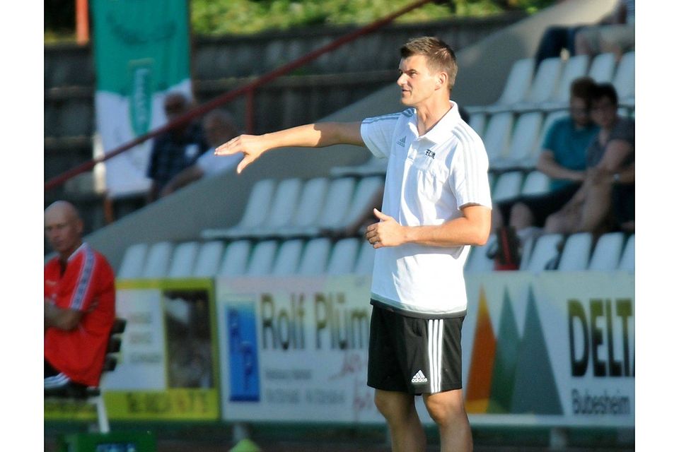 Ab Freitag wird Trainer Andreas Köstner das Memmiger Landesliga-Team fit für die neue Saison machen.   F.: Walter Brugger