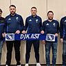 Von links nach rechts: Vereinsvorstand Fritz Ruhland, Trainer Giuseppe Gargano, Spielertrainer Stefan Alschinger sowie die Fußball-Abteilungsleiter Christoph Mayer und Harald Straßer.