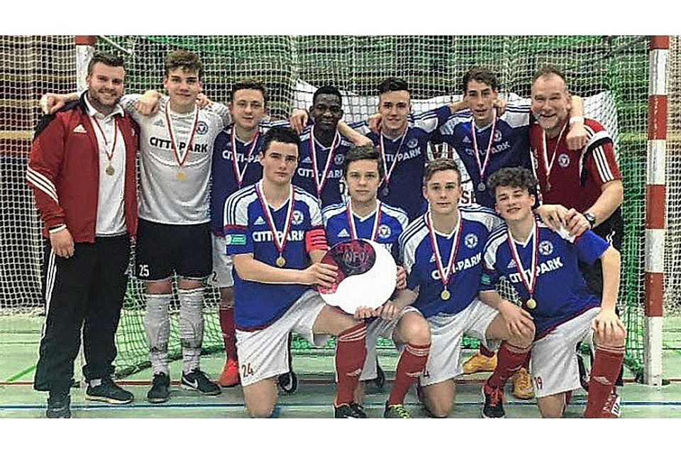 Norddeutscher Futsalmeister: Holstein Kiels B-Junioren errangen bei den Wettkämpfen in Hamburg den ersten Platz und vertreten die Region somit bei den deutschen Meisterschaften.
