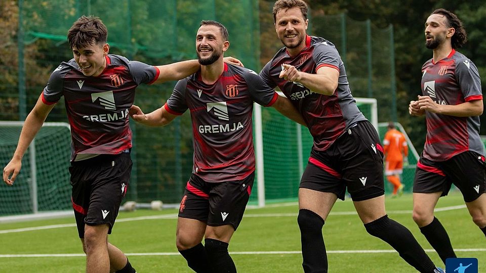Jubel beim FC Kosova. 