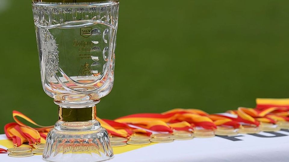 Um diesen Pokal geht's im südbadischen Fußball. 