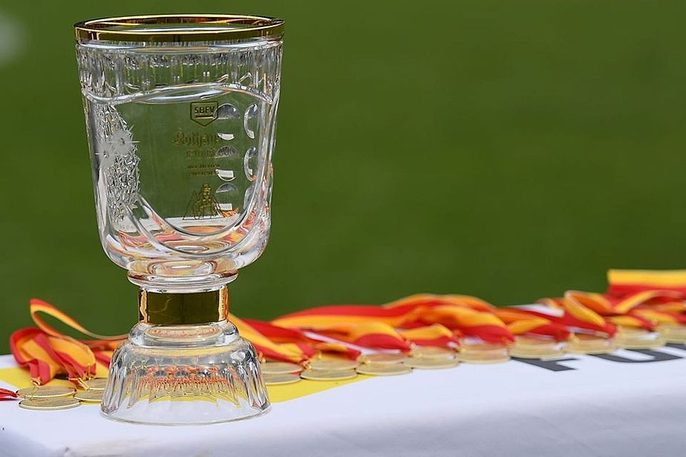 Um diesen Pokal geht's im südbadischen Fußball. 