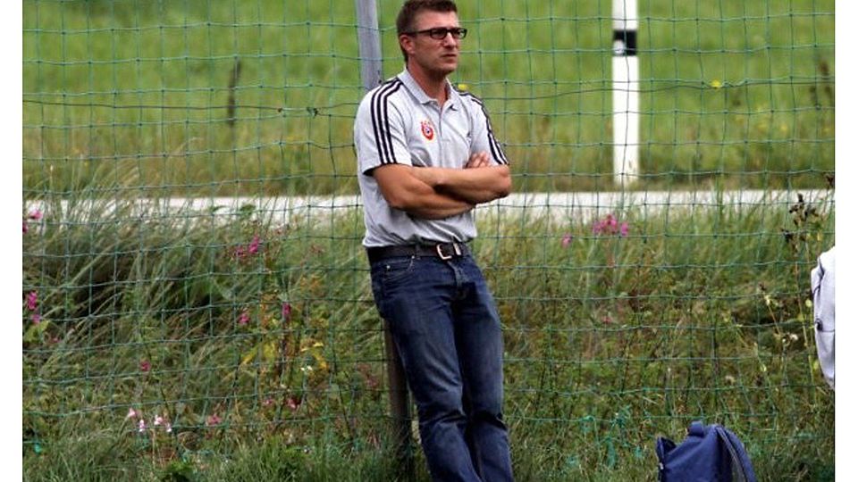 Thomas Pinzhoffer trat aus gesundheitlichen Gründen als Trainer des FC Kirchberg zurück. Foto: Grashuber