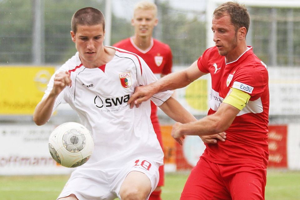 Vom FC Augsburg II kommt Philipp Schmid (links) zum FC Gundelfingen.	F.: Klaus-Rainer Krieger