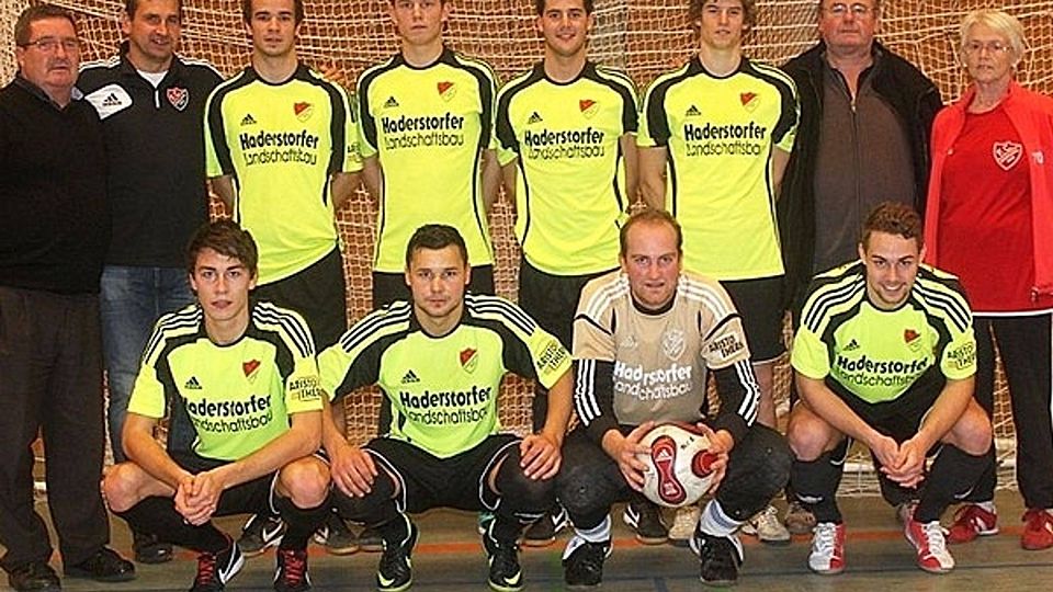 Die Siegermannschaft des gastgebenden FC Ergolding. F: Herrmann