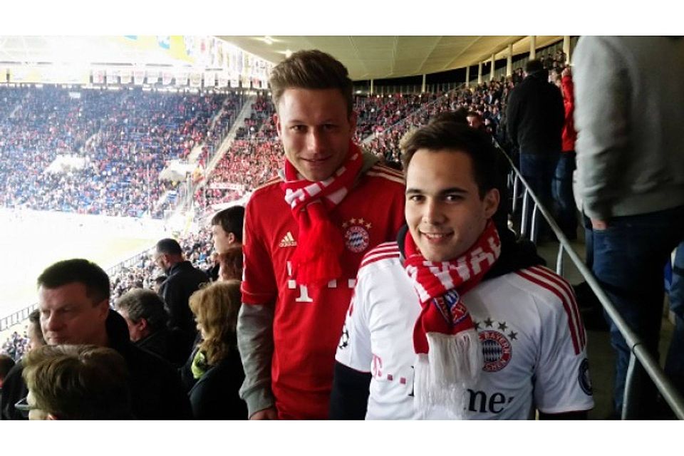 Die Bayernfans Torben Götz und Fabian Geissler sahen eine knappe Niederlage ihrer Bayern. Foto: bz