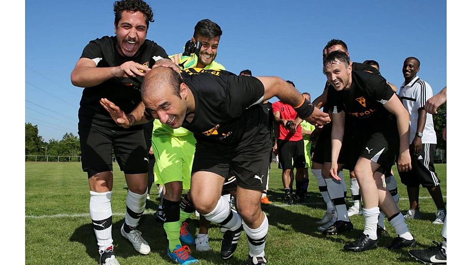 Im letzten Jahr jubelte der TSV Weilimdorf nach dem Endspiel im Stuttgarter Pokal - wer gewinnt ihn  diesmal? Foto: Baumann