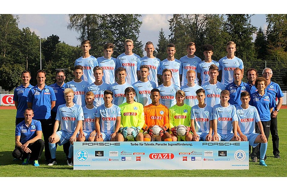 Die U19 der Stuttgarter Kickers will in Mannheim so weitermachen wie beim Heimsieg gegen Astoria Walldorf.